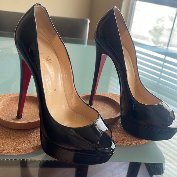 Christian Lui botín size 7 have been worn quite a few times. No tags no box.